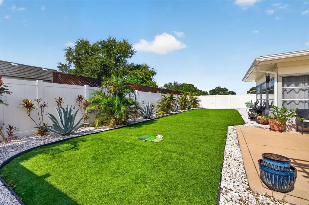 Image 26 of property listing at 1737 STARLIGHT DRIVE, Clearwater, FL 33755
