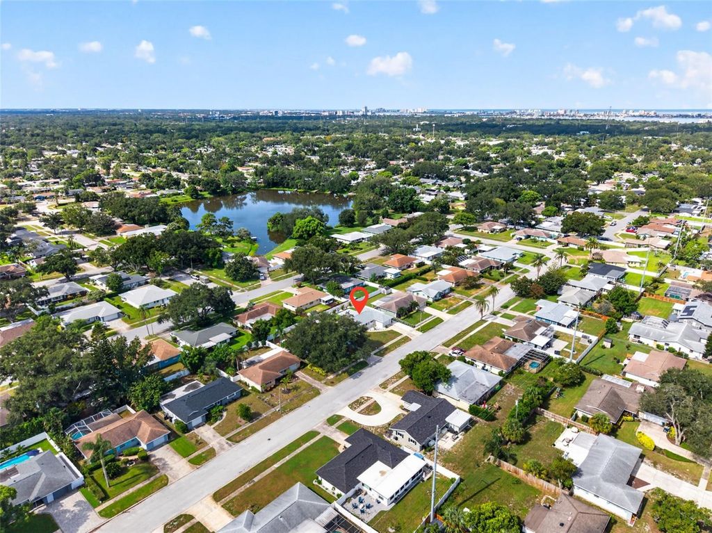 Image 31 of property listing at 1737 STARLIGHT DRIVE, Clearwater, FL 33755