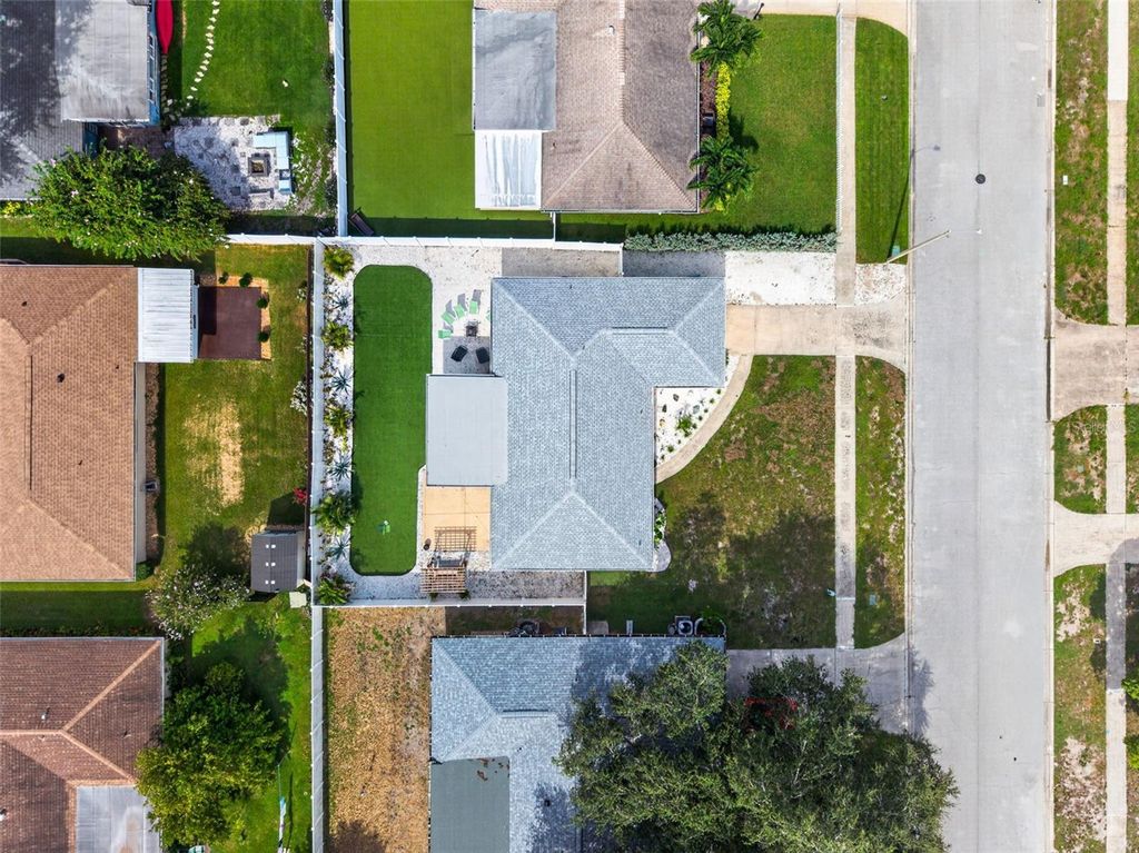Image 34 of property listing at 1737 STARLIGHT DRIVE, Clearwater, FL 33755