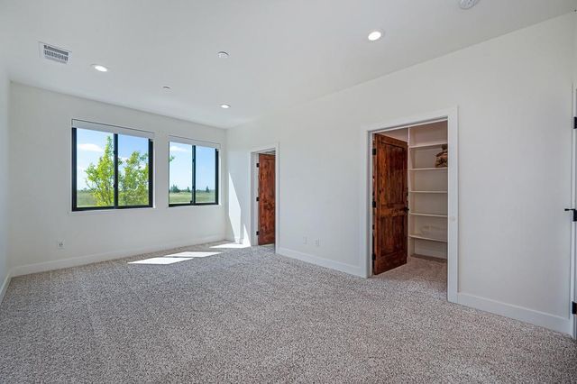 3885 Jefferson Blvd, West Sacramento, CA 95691