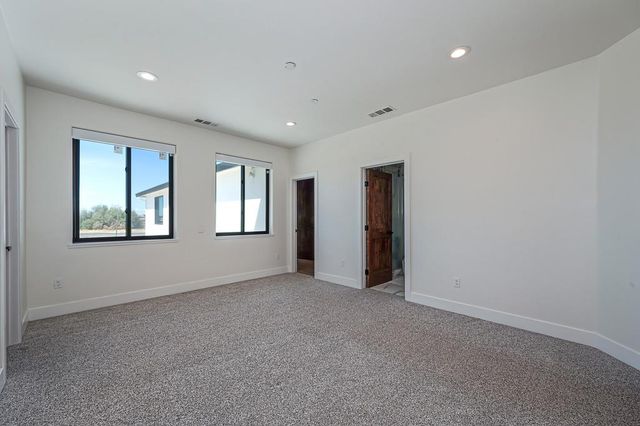 3885 Jefferson Blvd, West Sacramento, CA 95691