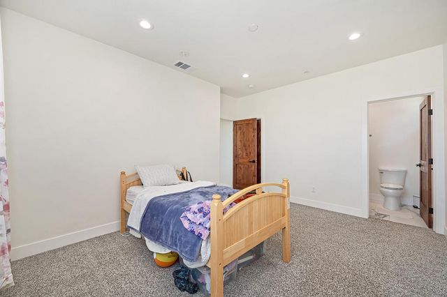 3885 Jefferson Blvd, West Sacramento, CA 95691