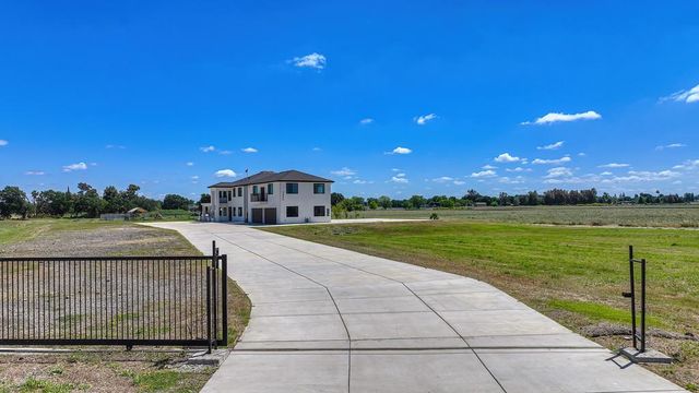 3885 Jefferson Blvd, West Sacramento, CA 95691