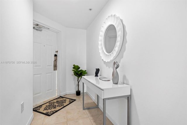 18100 N Bay Road 308, Sunny Isles Beach, FL 33160