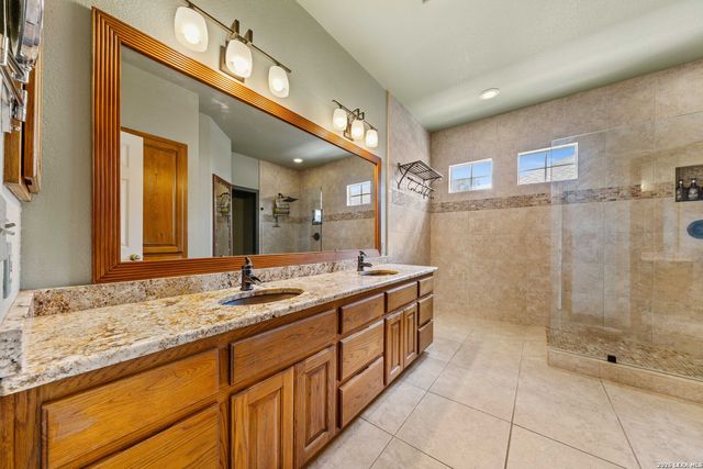134 WOODLAND BLVD, Boerne, TX 78006