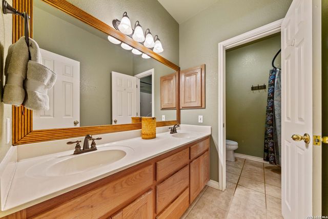 134 WOODLAND BLVD, Boerne, TX 78006