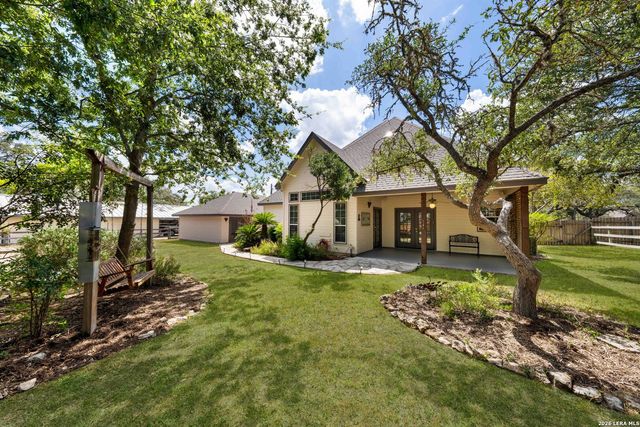 134 WOODLAND BLVD, Boerne, TX 78006