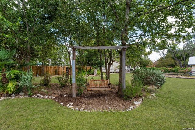 134 WOODLAND BLVD, Boerne, TX 78006