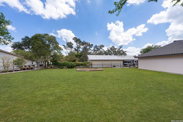 134 WOODLAND BLVD, Boerne, TX 78006