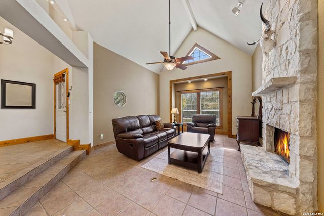 134 WOODLAND BLVD, Boerne, TX 78006