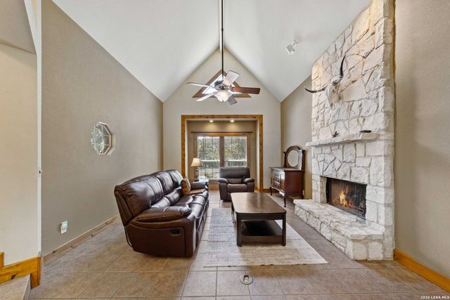 134 WOODLAND BLVD, Boerne, TX 78006