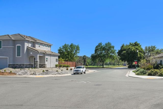 1500 Lahonton Way, Ione, CA 95640