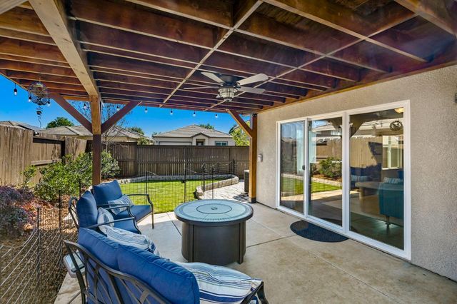 1500 Lahonton Way, Ione, CA 95640