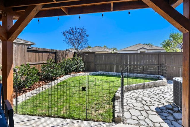 1500 Lahonton Way, Ione, CA 95640