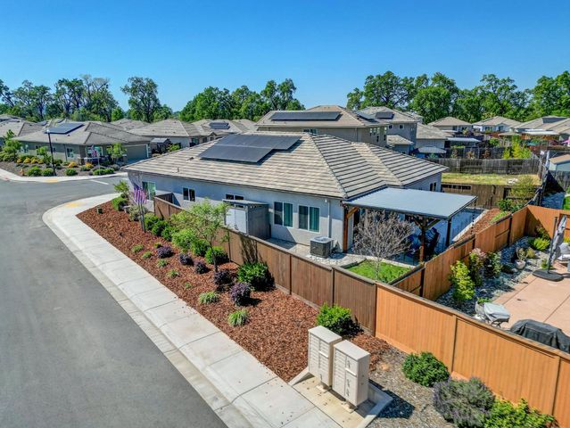 1500 Lahonton Way, Ione, CA 95640