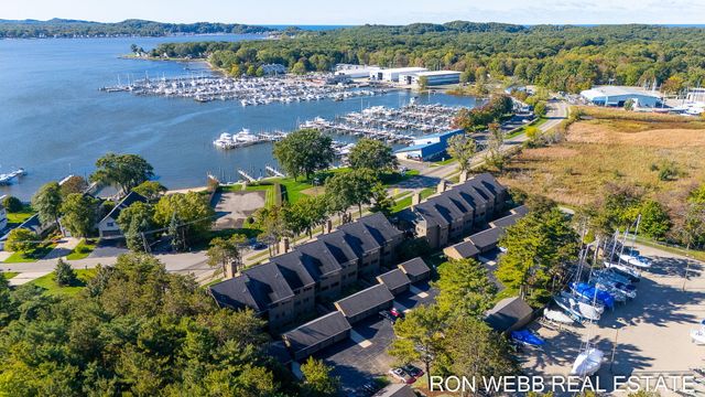 1745 Ottawa Beach Road 3, Holland, MI 49424