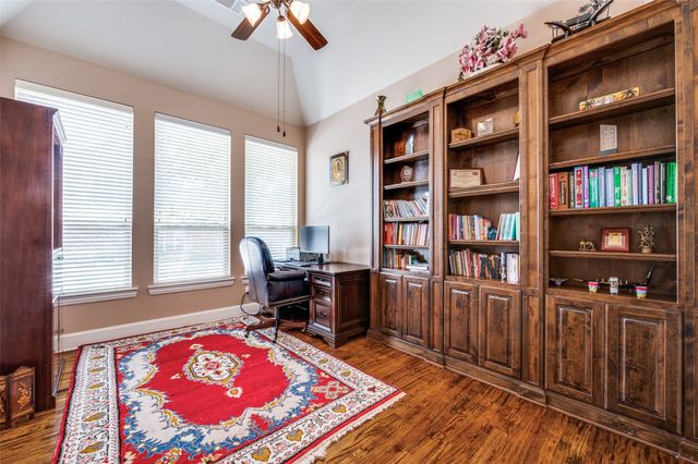3229 Balmerino Lane, The Colony, TX 75056