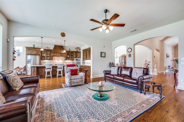 3229 Balmerino Lane, The Colony, TX 75056