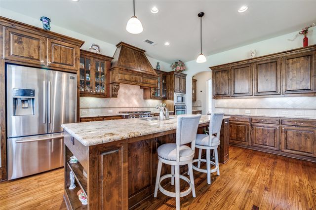 3229 Balmerino Lane, The Colony, TX 75056