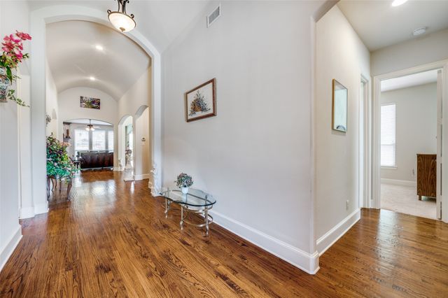 3229 Balmerino Lane, The Colony, TX 75056
