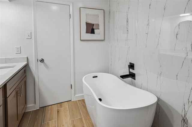 4604 Ivanhoe Drive, Fort Worth, TX 76132