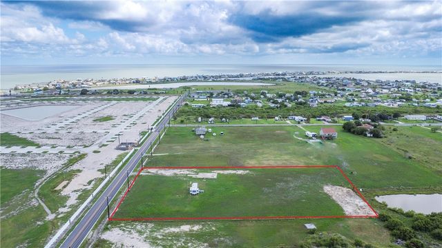 510 Rattlesnake Point, Rockport, TX 78382