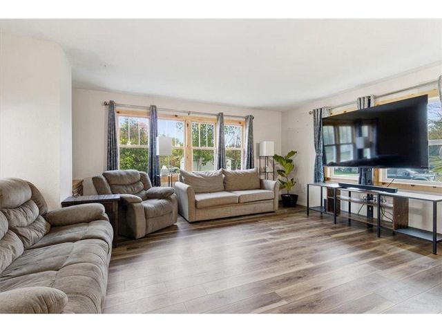 443 Oak Street, Woodville, WI 54028