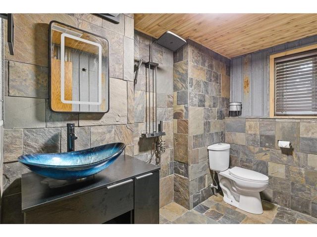 443 Oak Street, Woodville, WI 54028