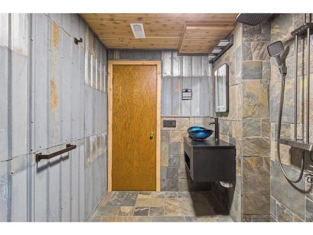 443 Oak Street, Woodville, WI 54028