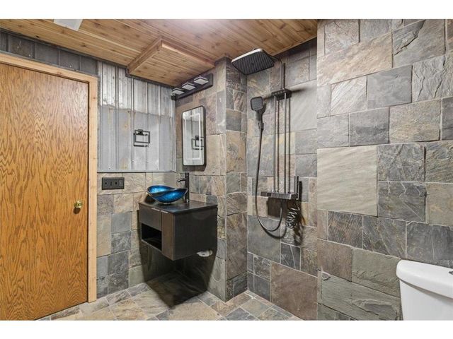 443 Oak Street, Woodville, WI 54028