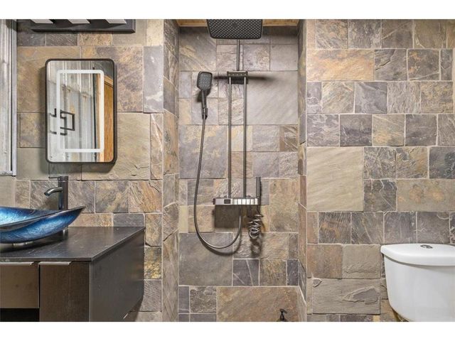 443 Oak Street, Woodville, WI 54028