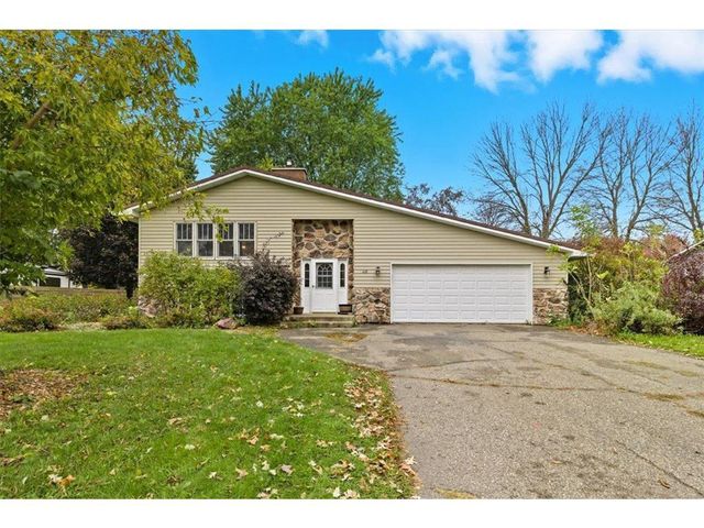 443 Oak Street, Woodville, WI 54028