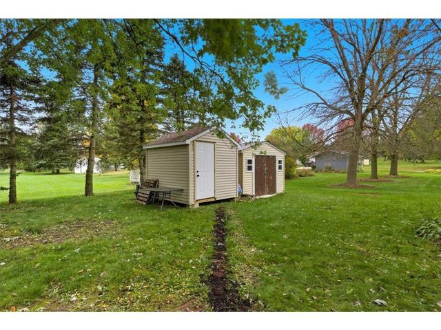 443 Oak Street, Woodville, WI 54028