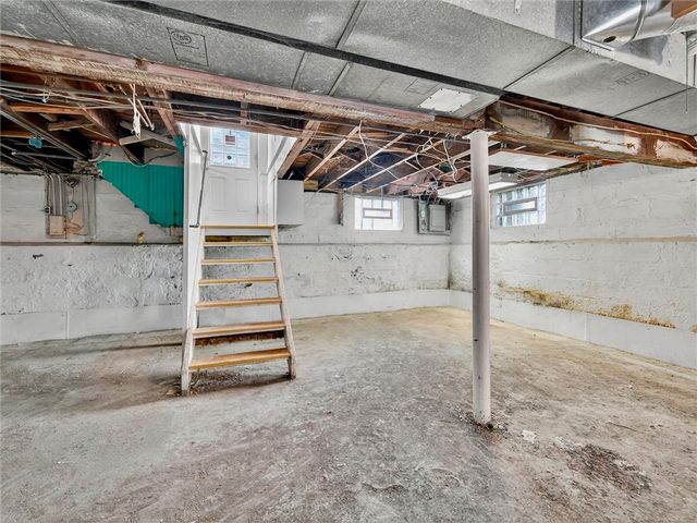 28 Penrose Street, Rochester, NY 14612