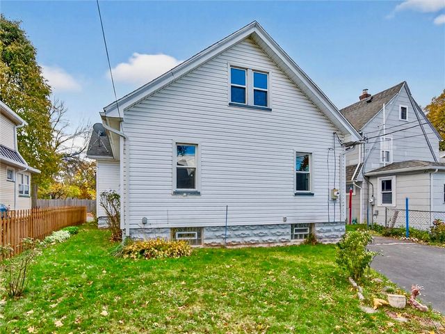 28 Penrose Street, Rochester, NY 14612