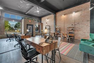 102 W Broadway Avenue, Altus, OK 73521