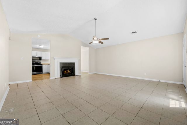 220 Splitwood Lane, Fairburn, GA 30213
