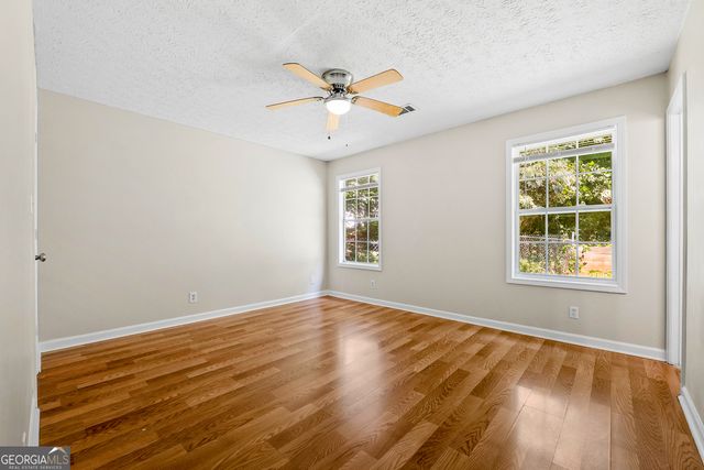 220 Splitwood Lane, Fairburn, GA 30213