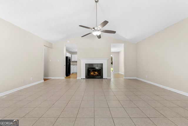 220 Splitwood Lane, Fairburn, GA 30213