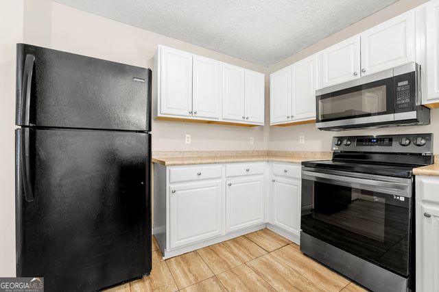 220 Splitwood Lane, Fairburn, GA 30213