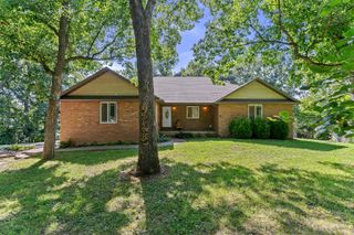 414 E Hughes Road, Willard, MO 65781