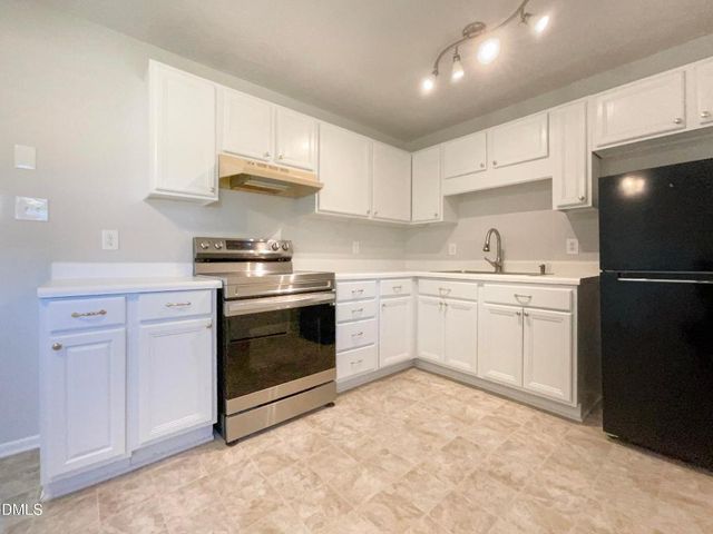 154 Rosebud Street, Spring Lake, NC 28390