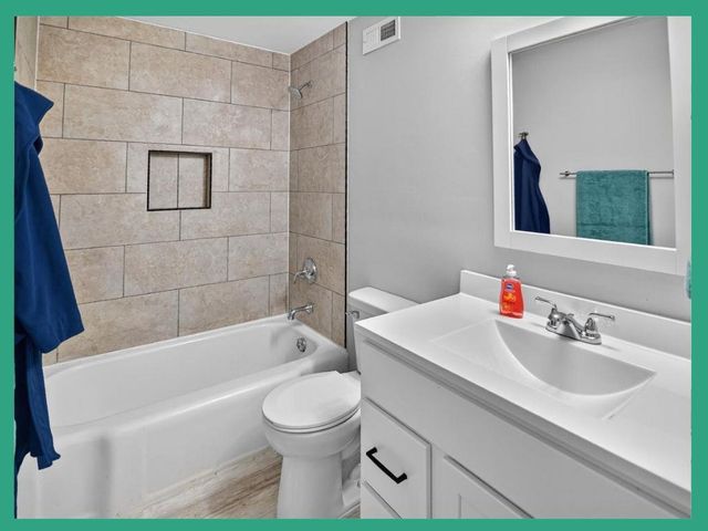 1846 Northwestern Avenue, Madison, WI 53704