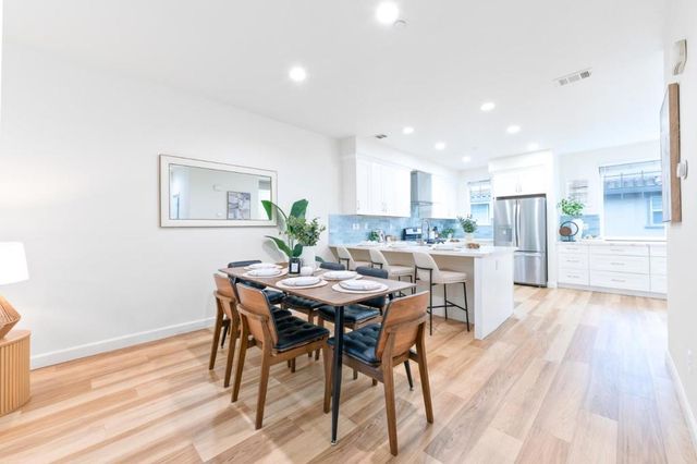 638 Almaden Walk Loop, San Jose, CA 95125