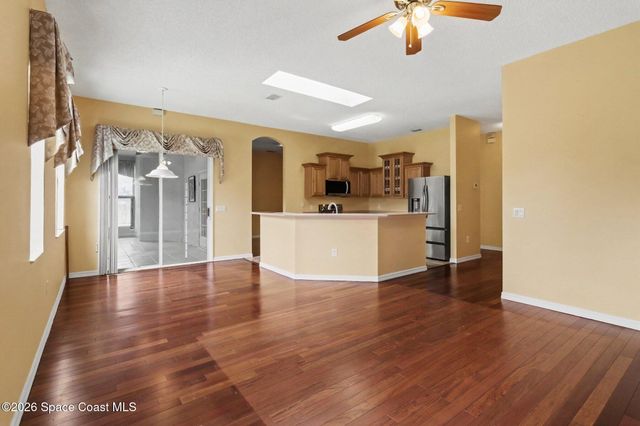 292 Nesbitt Street NE, Palm Bay, FL 32907