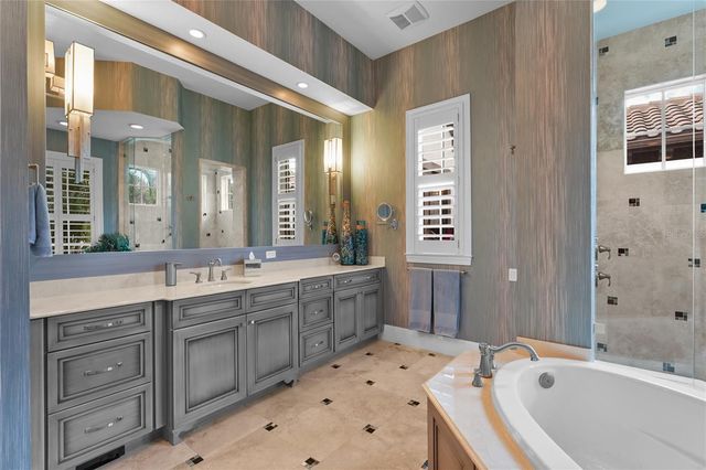 19438 BEACON PARK PLACE, Bradenton, FL 34202