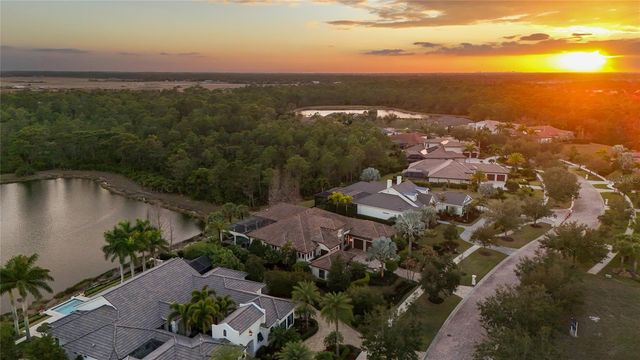 19438 BEACON PARK PLACE, Bradenton, FL 34202