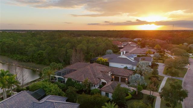 19438 BEACON PARK PLACE, Bradenton, FL 34202