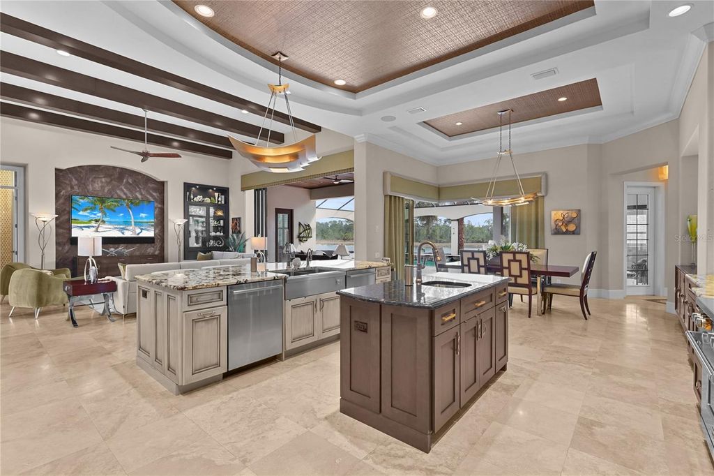 Image 7 of property listing at 19438 BEACON PARK PLACE, Bradenton, FL 34202
