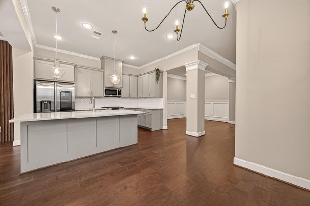 4413 Schuler Street B, Houston, TX 77007